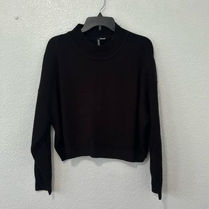 h&m • semi cropped knitted long sleeve